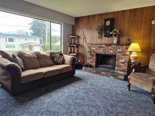 46494 Elliott Avenue, Chilliwack, BC 