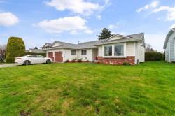 6944 Coach Lamp Drive  Chilliwack, BC V2R 2X6