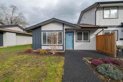 10-45927 Lewis Avenue  Chilliwack, BC V2P 3C3