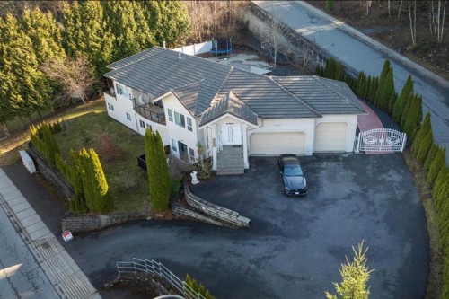 5782 Jinkerson Road  Chilliwack, BC V2R 0C8