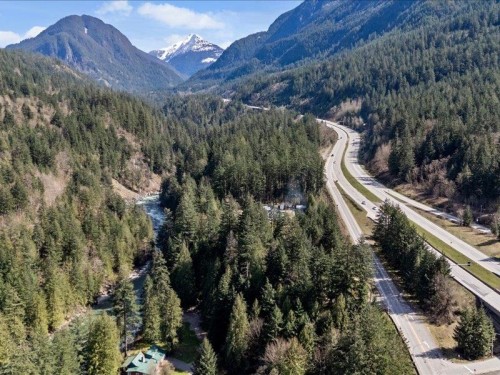 320 Forrest Crescent, Hope, BC 