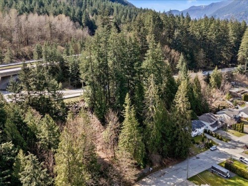 320 Forrest Crescent, Hope, BC 