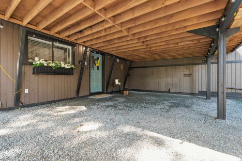 30 Robertson Crescent, Hope, BC 