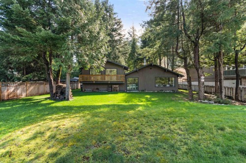 30 Robertson Crescent, Hope, BC - Outdoor With Backyard