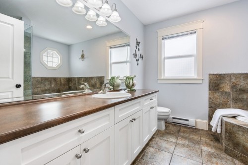 5853 Garrison Boulevard, Chilliwack, BC 