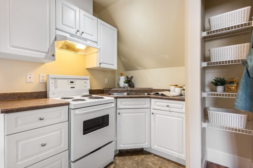 5853 Garrison Boulevard, Chilliwack, BC 
