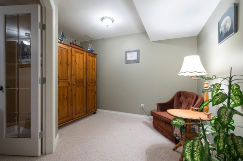 5877 Garrison Boulevard, Chilliwack, BC 