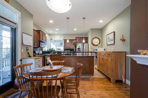 5877 Garrison Boulevard, Chilliwack, BC 