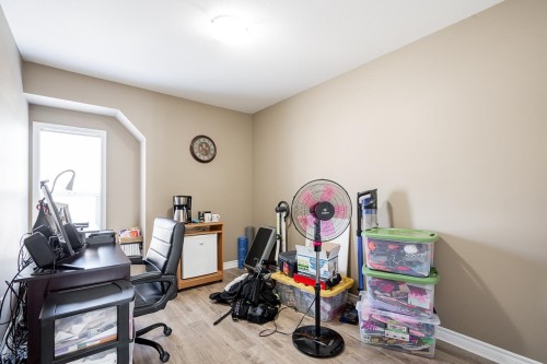 16-46321 Cessna Drive, Chilliwack, BC 