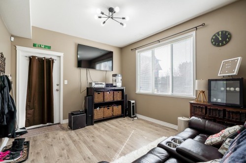 16-46321 Cessna Drive, Chilliwack, BC 