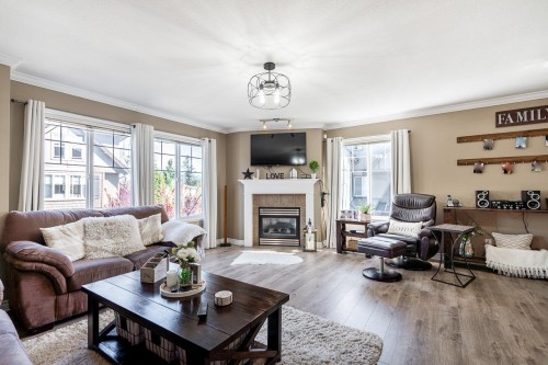 16-46321 Cessna Drive, Chilliwack, BC 