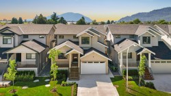 7139 Elwood Drive Chilliwack, BC V2R 1G8