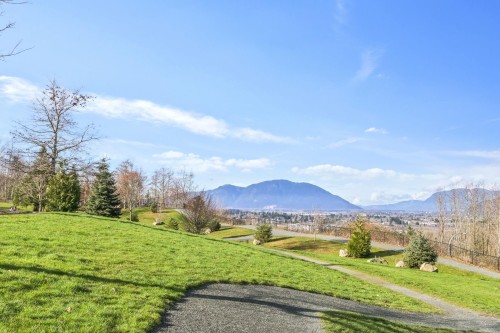 6-5900 Jinkerson Road, Chilliwack, BC 