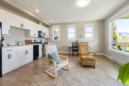 10398 Wedgewood Drive, Chilliwack, BC 