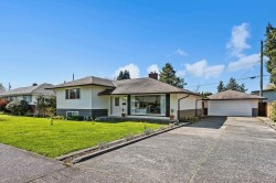 9763 Heather Street Chilliwack, BC V2P 5M5
