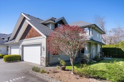 8-7360 Sunshine Drive Chilliwack, BC V2R 5V7