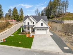 52847 Bunker Road Rosedale, BC V0X 1X1
