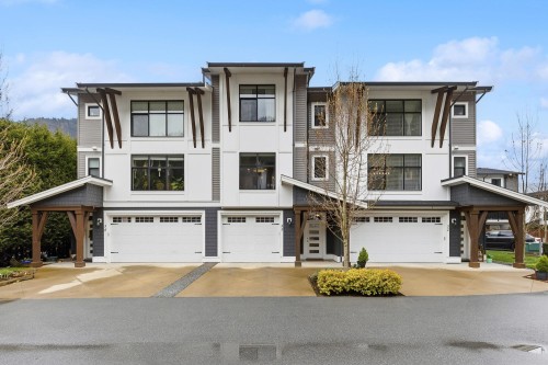 33-386 Pine Avenue  Harrison Hot Springs, BC V0M 1K0