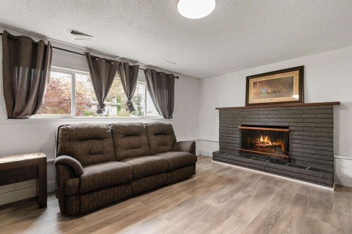 10218 Oval Drive, Chilliwack, BC 