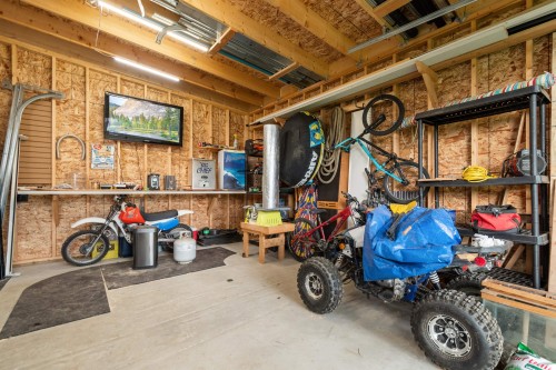 10218 Oval Drive, Chilliwack, BC 