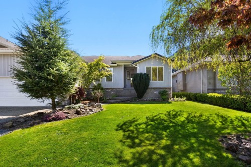 228 Balsam Avenue  Harrison Hot Springs, BC V0M 1K0