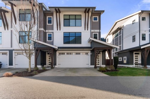 7-386 Pine Avenue  Harrison Hot Springs, BC V0M 1K0