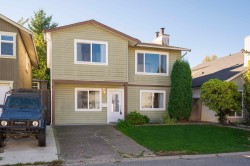 8558 Mccutcheon Avenue Chilliwack, BC V2P 7K7