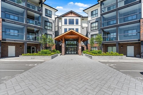 122-8497 Young Road  Chilliwack, BC V2P 4P2