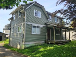 45352 Bernard Avenue Chilliwack, BC V2P 1H4