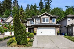 33-45957 Sherwood Drive Chilliwack, BC V2R 5Y2