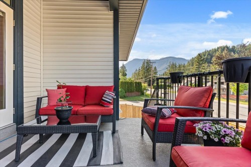 65511 Skylark Lane, Hope, BC 