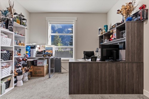 65511 Skylark Lane, Hope, BC 
