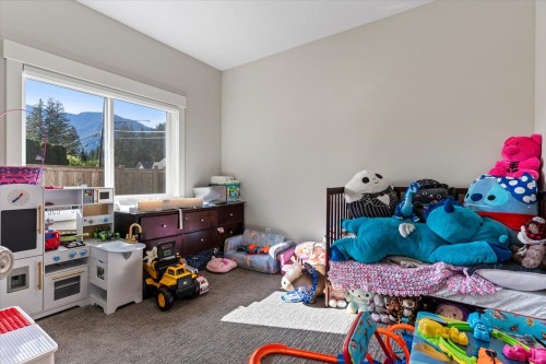 65511 Skylark Lane, Hope, BC 