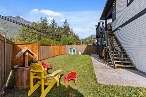 65511 Skylark Lane, Hope, BC 