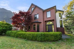 21029 Anson Place Hope, BC V0X 1L1