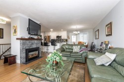7407 Crestwood Drive Chilliwack, BC V2R 1K2