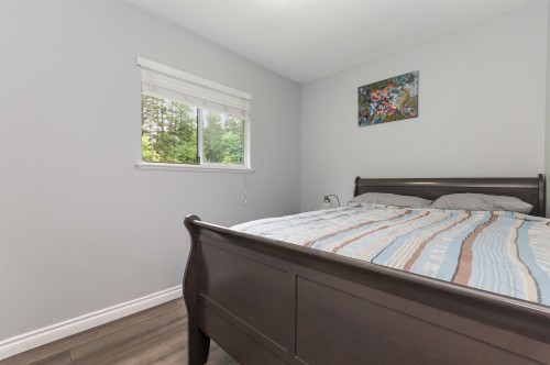 21111 Lakeview Crescent, Hope, BC 