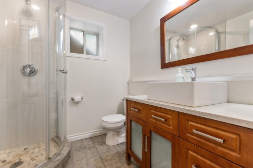 21111 Lakeview Crescent, Hope, BC 