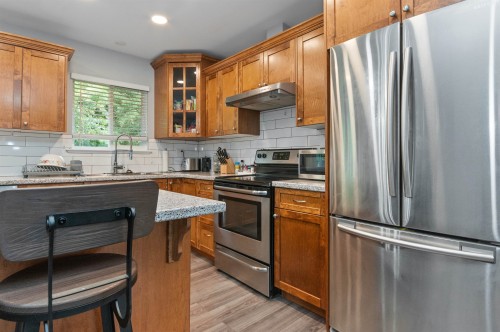 21111 Lakeview Crescent, Hope, BC 