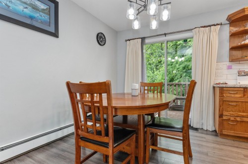 21111 Lakeview Crescent, Hope, BC 