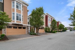 18-44420 Sherry Drive Chilliwack, BC V2R 0R6