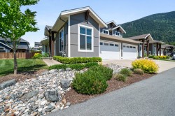 36-628 Mccombs Drive Harrison Hot Springs, BC V0M 1K0