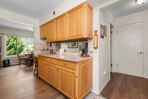 236 Water Avenue, Hope, BC 