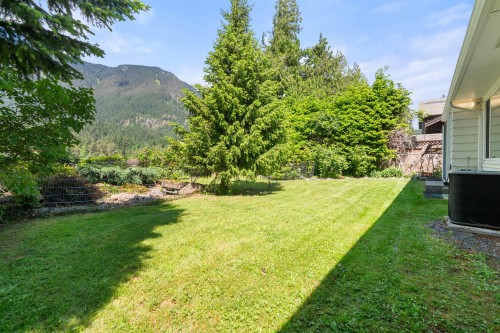 236 Water Avenue, Hope, BC 