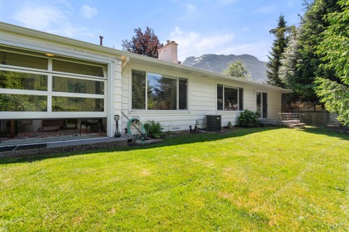 236 Water Avenue, Hope, BC 