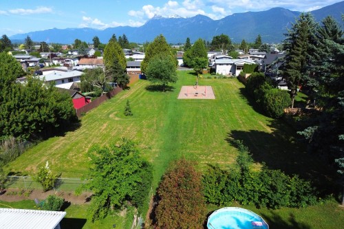 8708 Cornwall Crescent, Chilliwack, BC 