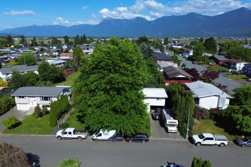 8708 Cornwall Crescent, Chilliwack, BC 