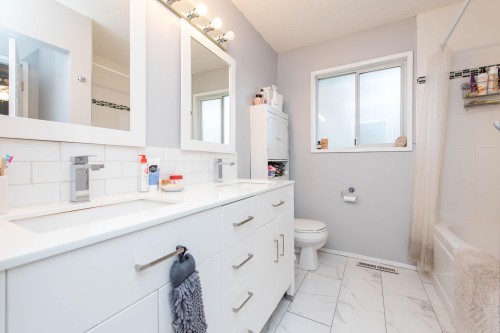 8708 Cornwall Crescent, Chilliwack, BC 
