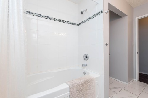 8708 Cornwall Crescent, Chilliwack, BC 