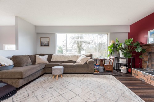 8708 Cornwall Crescent, Chilliwack, BC 